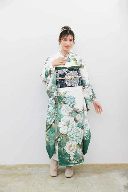 爽やかな緑に、白い花を。