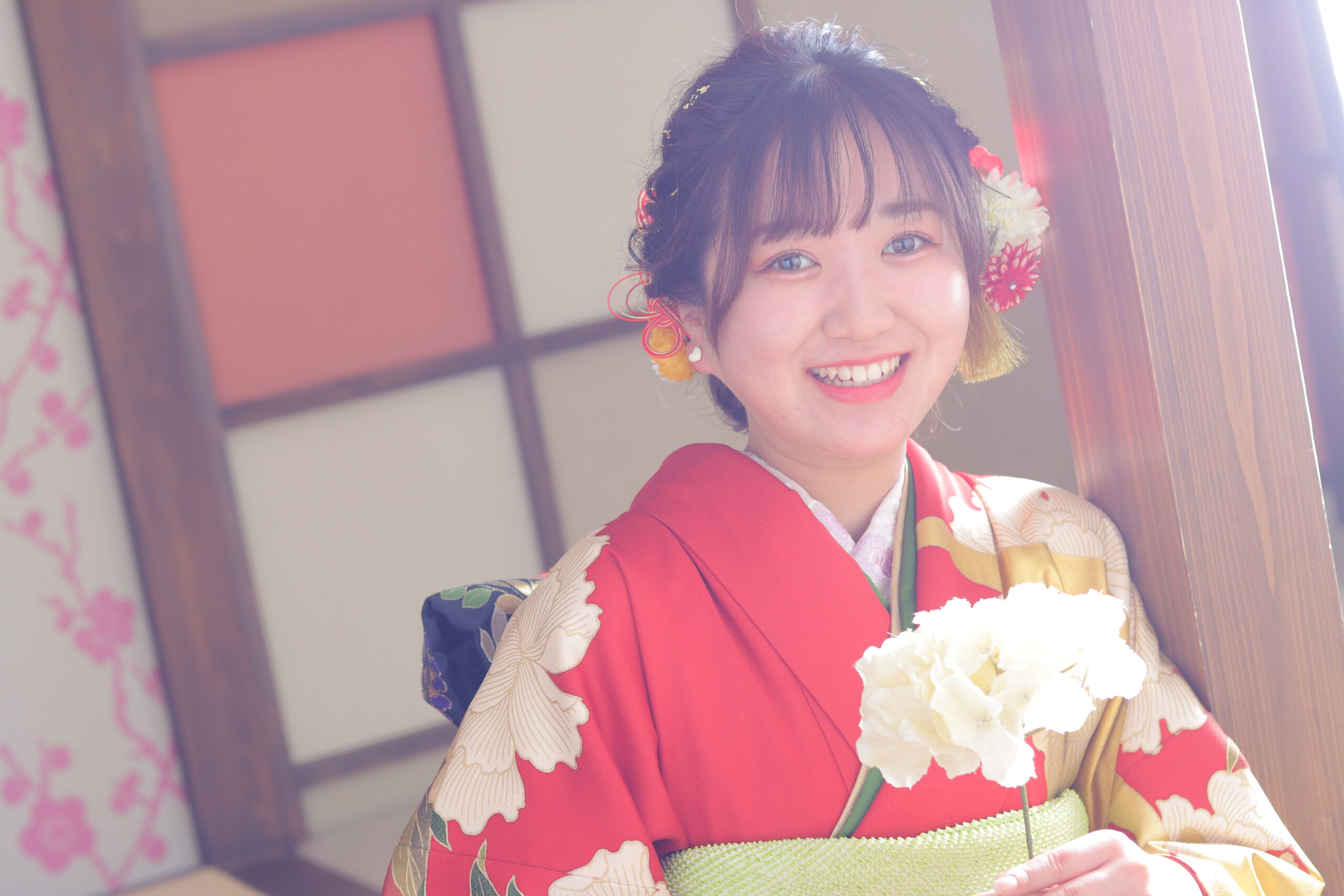 華やかな果物模様の振袖 たどり着き