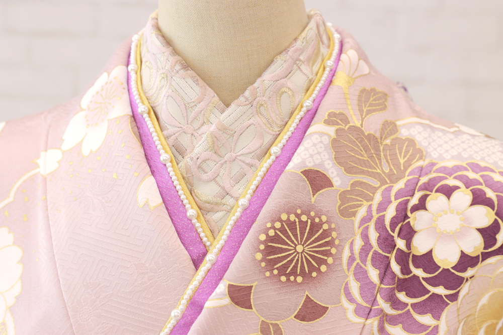 くすみピンク振袖