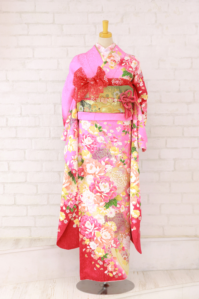 ピンク振袖