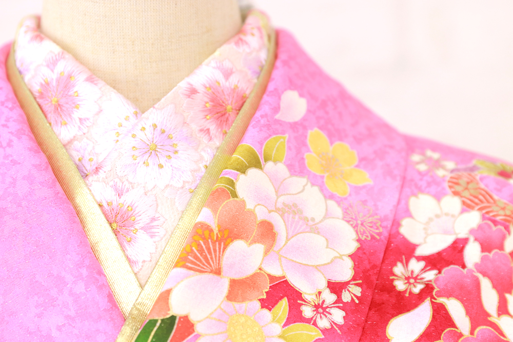 ピンク振袖