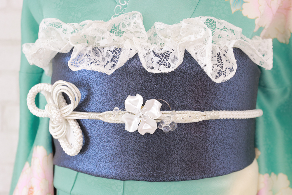 エメラルドグリーン振袖