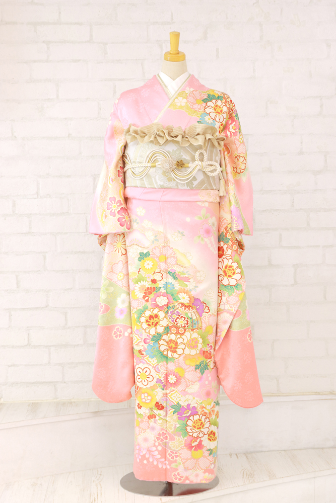 ピンク振袖