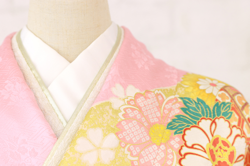 ピンク振袖