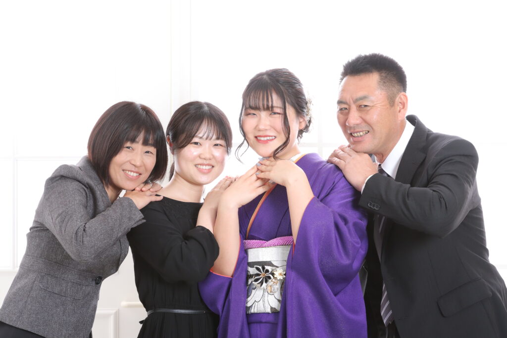 成人式前撮り撮影会の家族写真