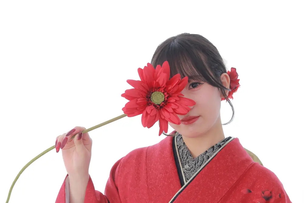 成人式当日の装い。事前の準備が自信と美しさにつながります。